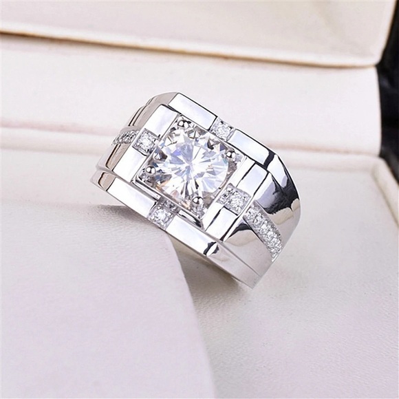 💎249💎 HANDSOME MENS STERLING SILVER 1CT MOISSANITE DIAMOND WEDDING RING - Picture 9 of 15